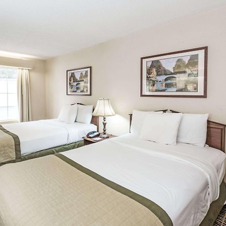 Baymont By Wyndham Valdosta At Valdosta Mall Екстер'єр фото