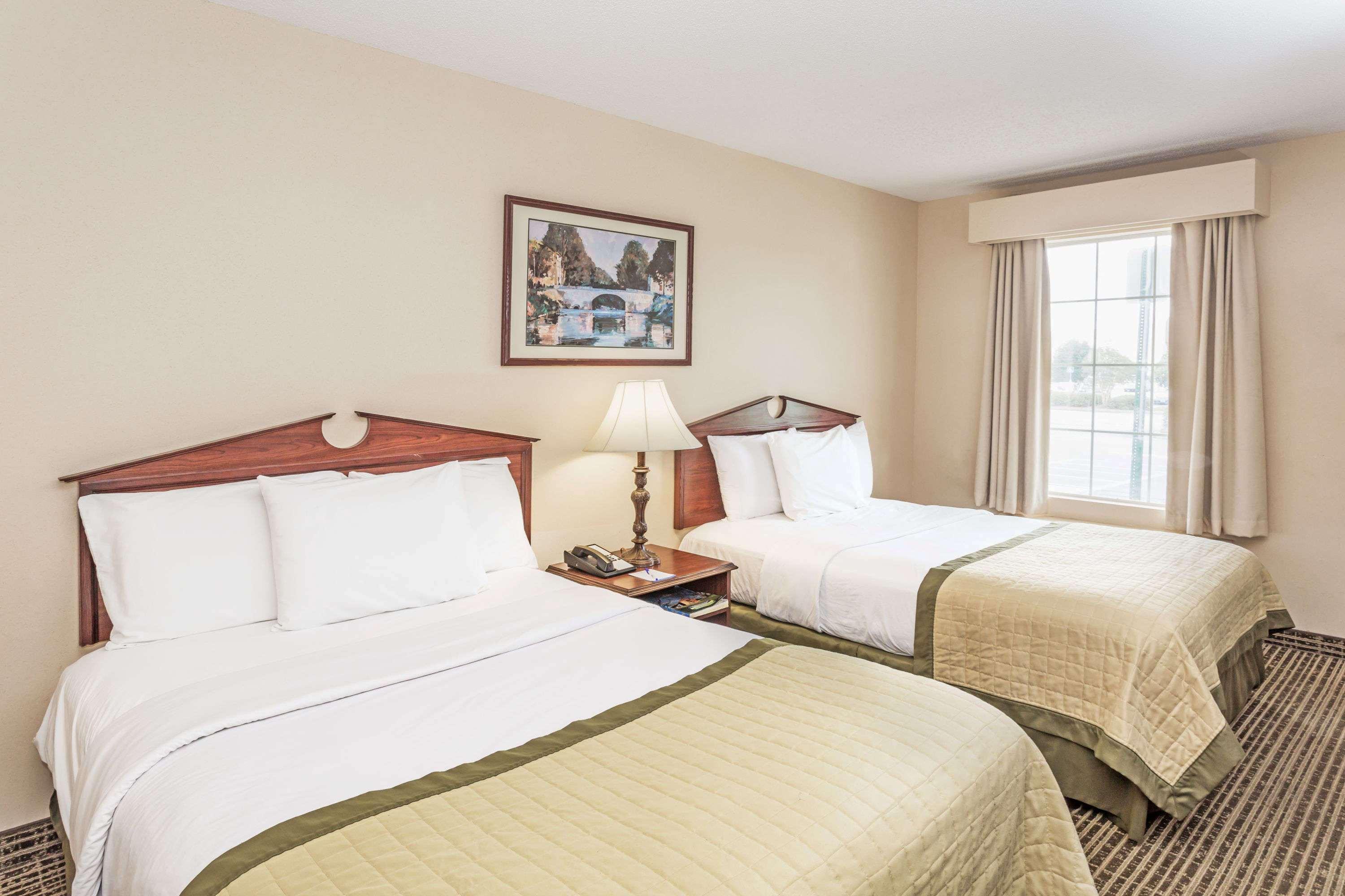 Baymont By Wyndham Valdosta At Valdosta Mall Екстер'єр фото