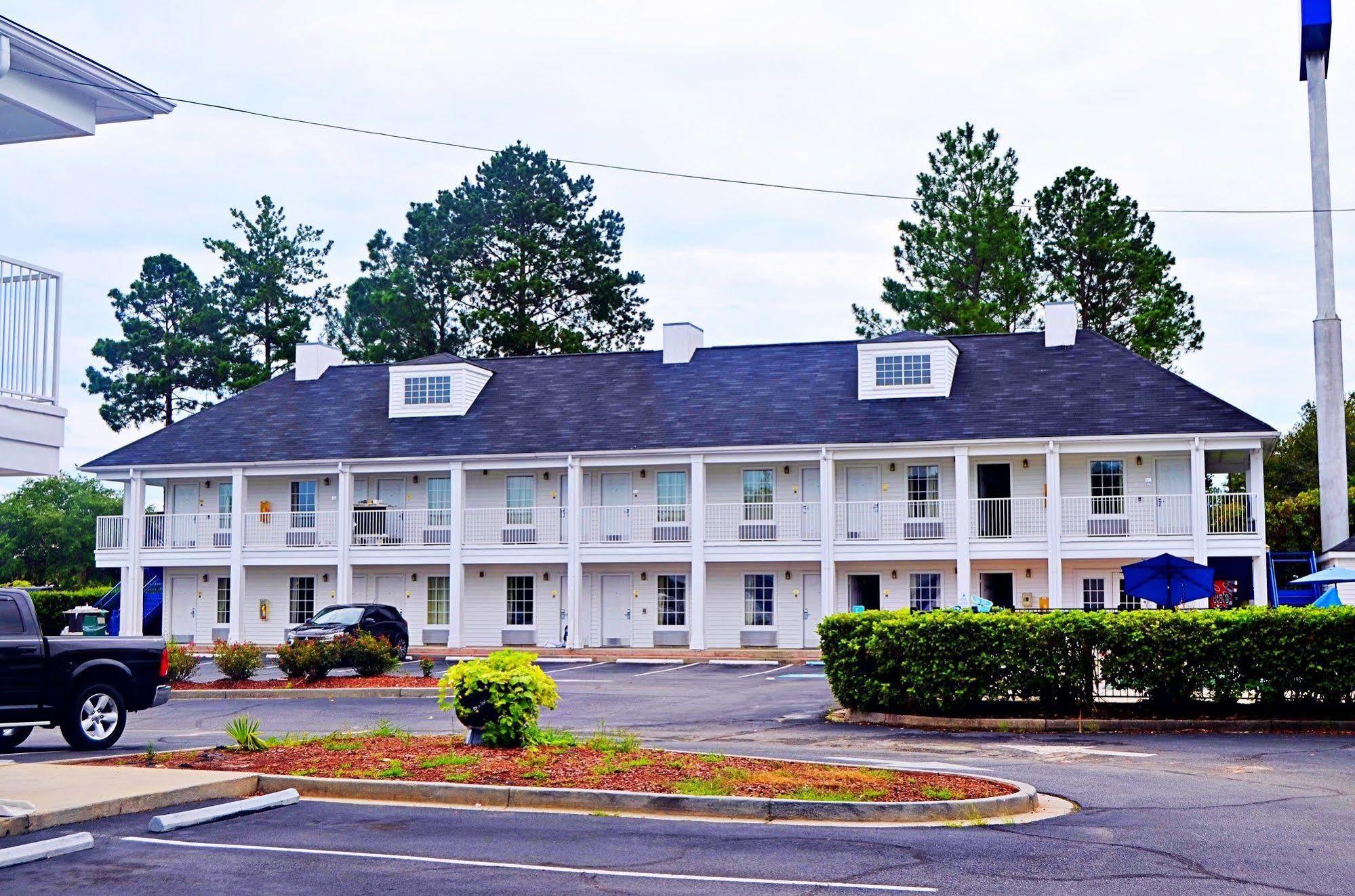 Baymont By Wyndham Valdosta At Valdosta Mall Екстер'єр фото